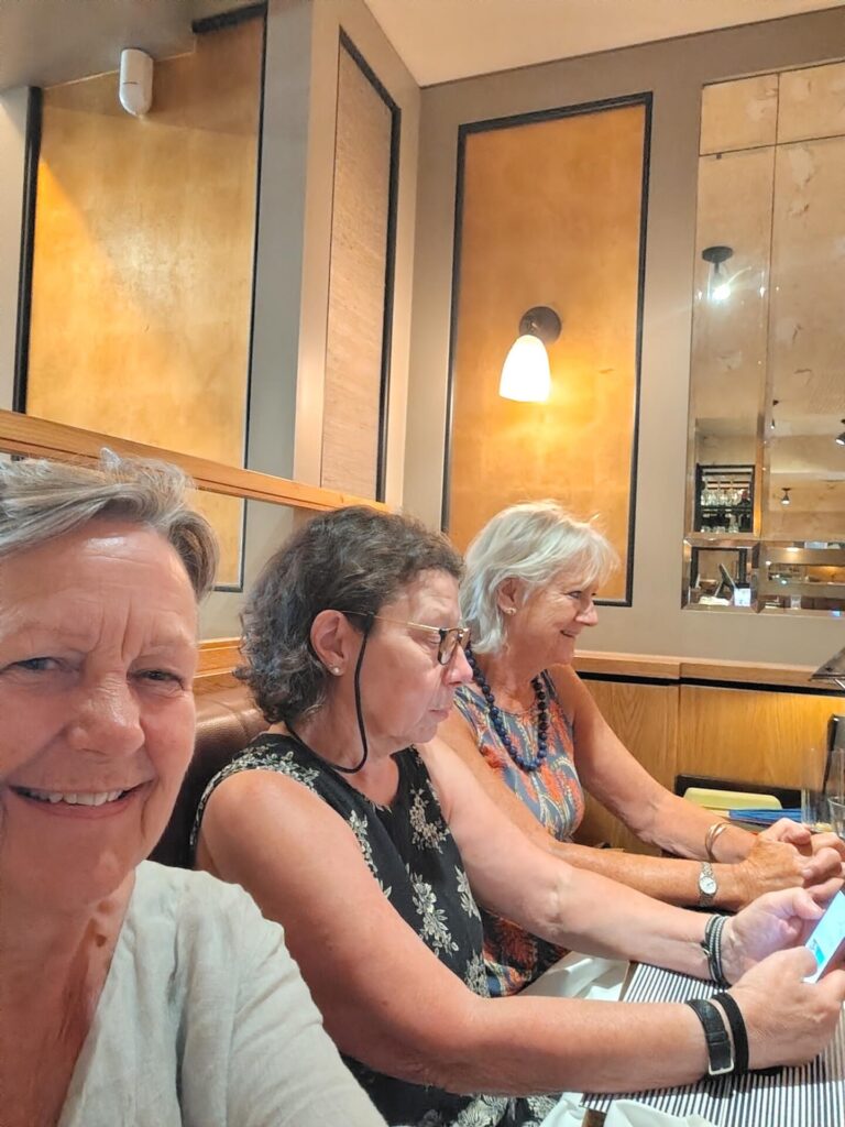Photo of participants.
